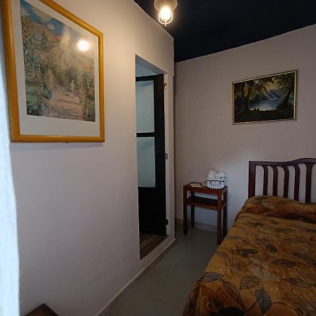 Casa Petirrojo - Habitaciones En Pátzcuaro Екстериор снимка